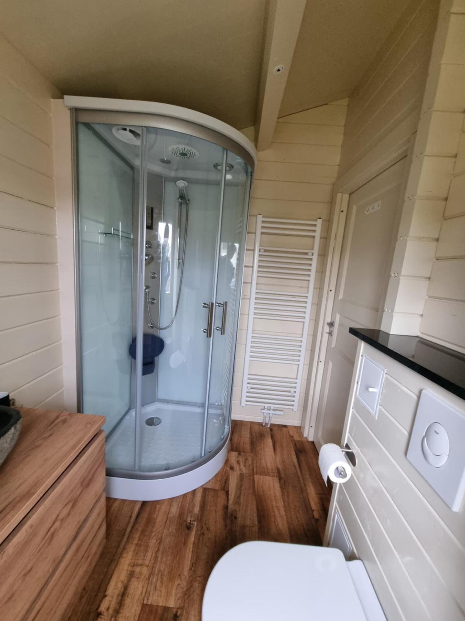 Nieuw - Luxe Blokhut Chalet In Bosrijke Omgeving Anloo Exteriér fotografie